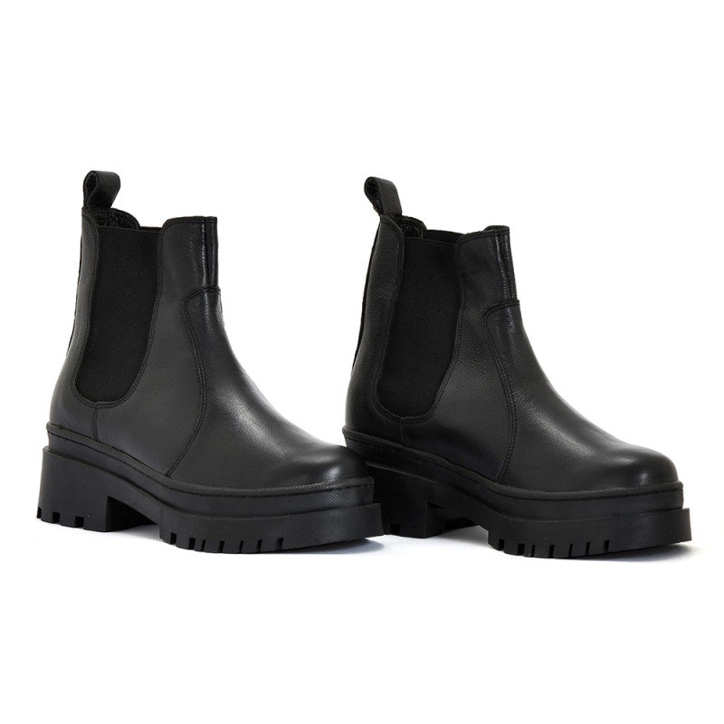 BARCELONA BLACK